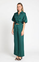 Puffed sleeve v-collar neck lace work top