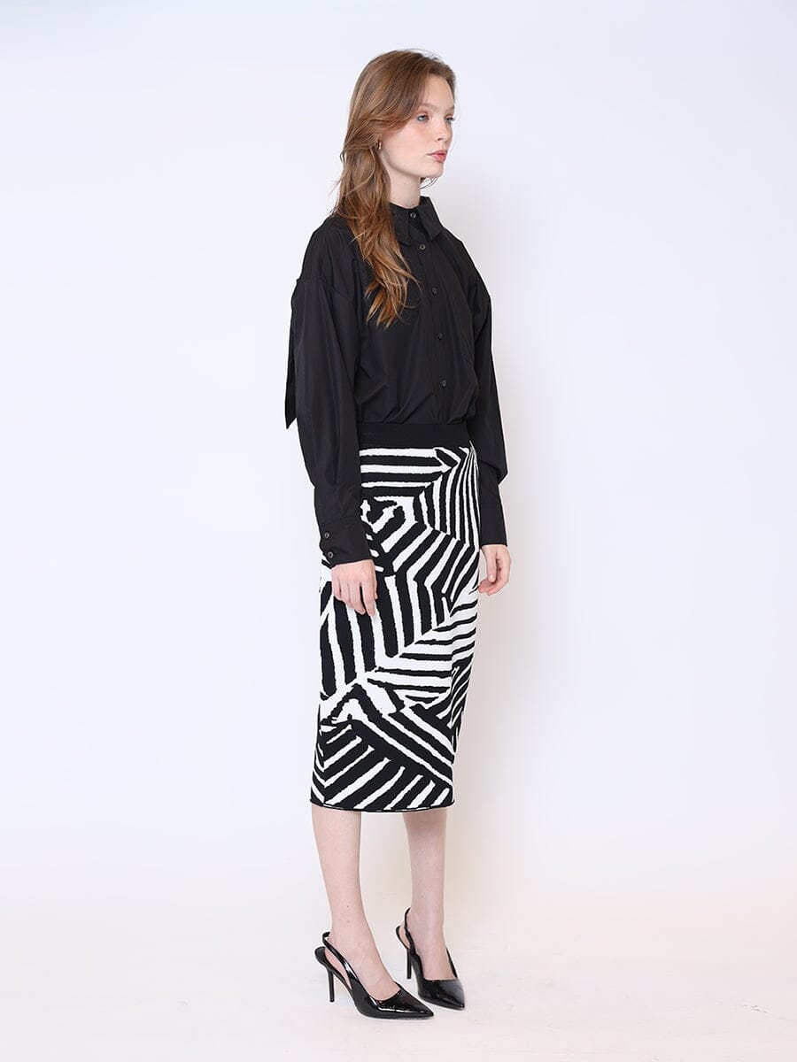 Big Bow Back Pearl Strand BTW Shoulders Top TOP Gracia Fashion 