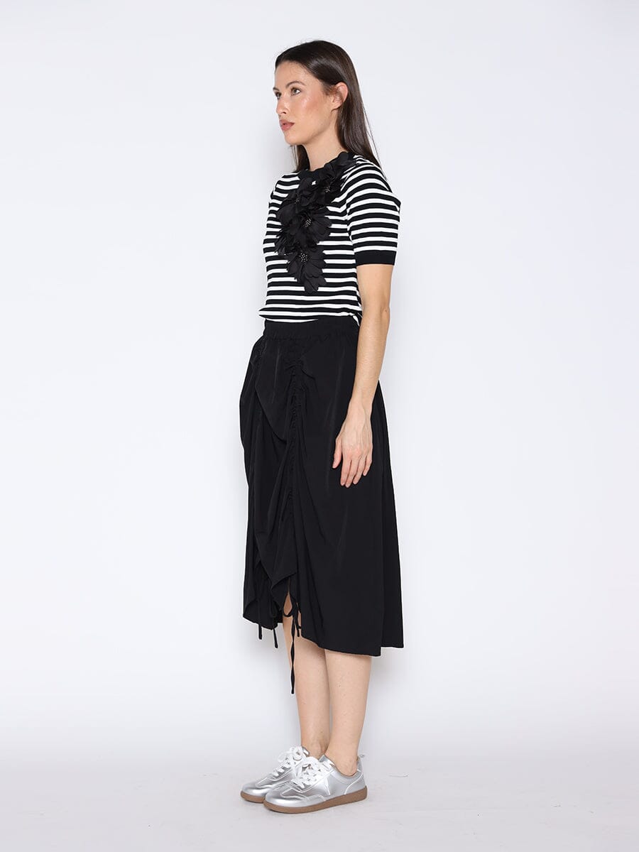 meer.／FRONT GATHER TIGHT SKIRT(BLK) MEER. FRONT GATHER TIGHT SKIRT(BLK)