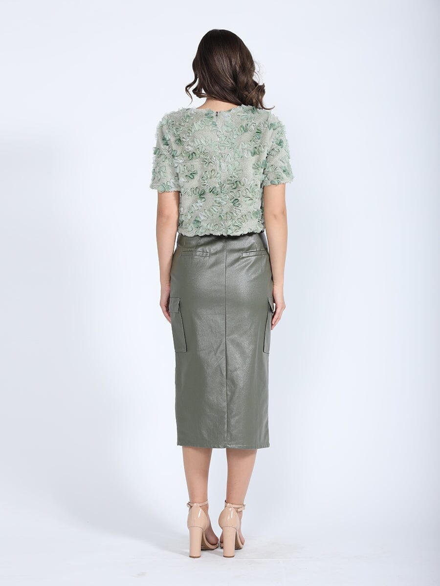 【GRAVER】23FW★ Flower Dot Embroidery Crop Short Sleeve KT GRAVER】23FW☆ Flower Dot Embroidery Crop Short Sleeve KT