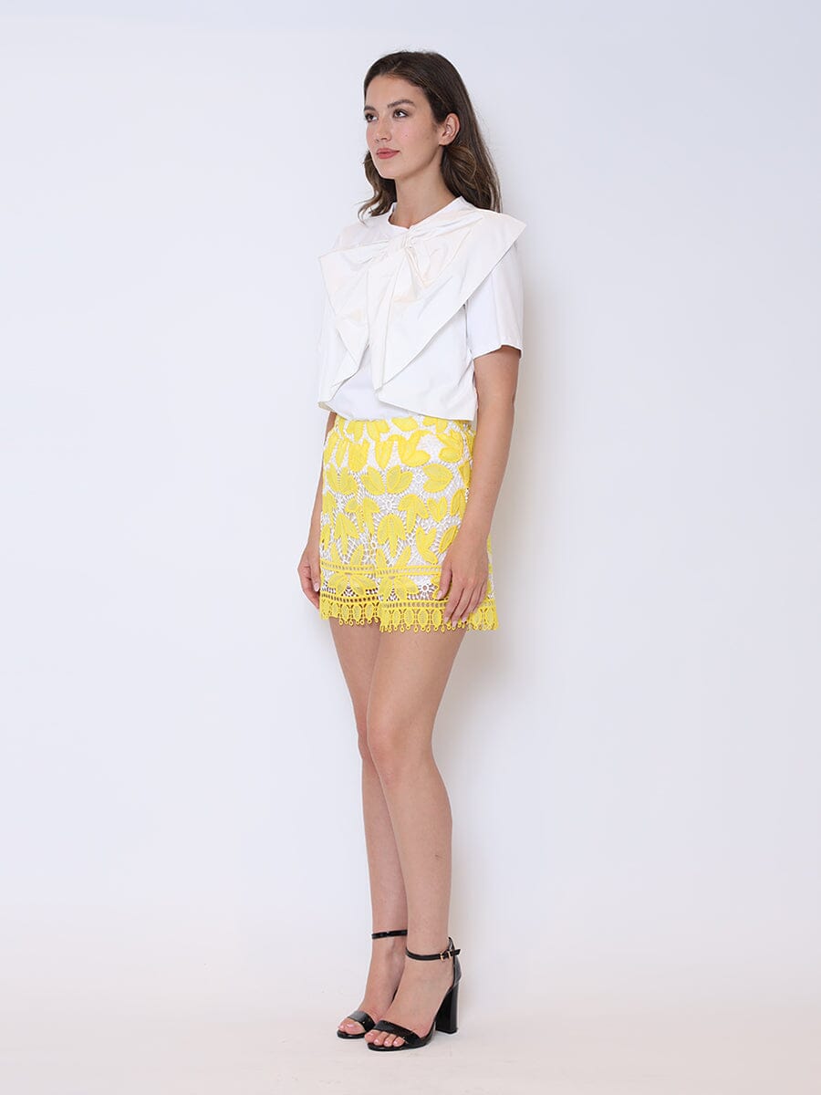 Floral Embroidered Crochet Short Pants PANTS Gracia Fashion 