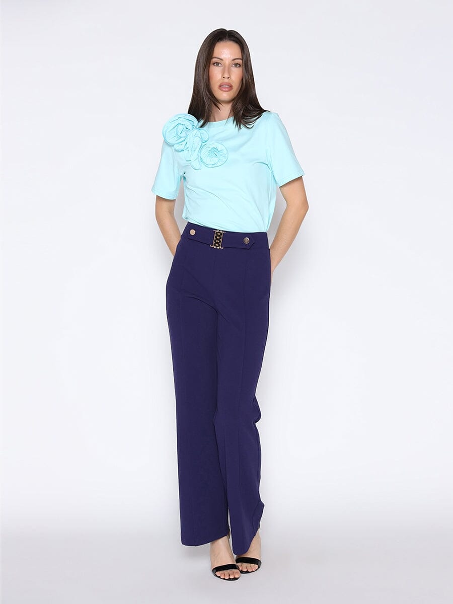 Flower Applique Solid Color T-Shirt TOP Gracia Fashion 