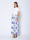 Flower Applique Solid Color T-Shirt TOP Gracia Fashion 