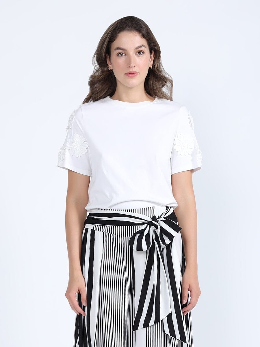 Flower Applique Solid Color T-Shirt TOP Gracia Fashion WHITE S 