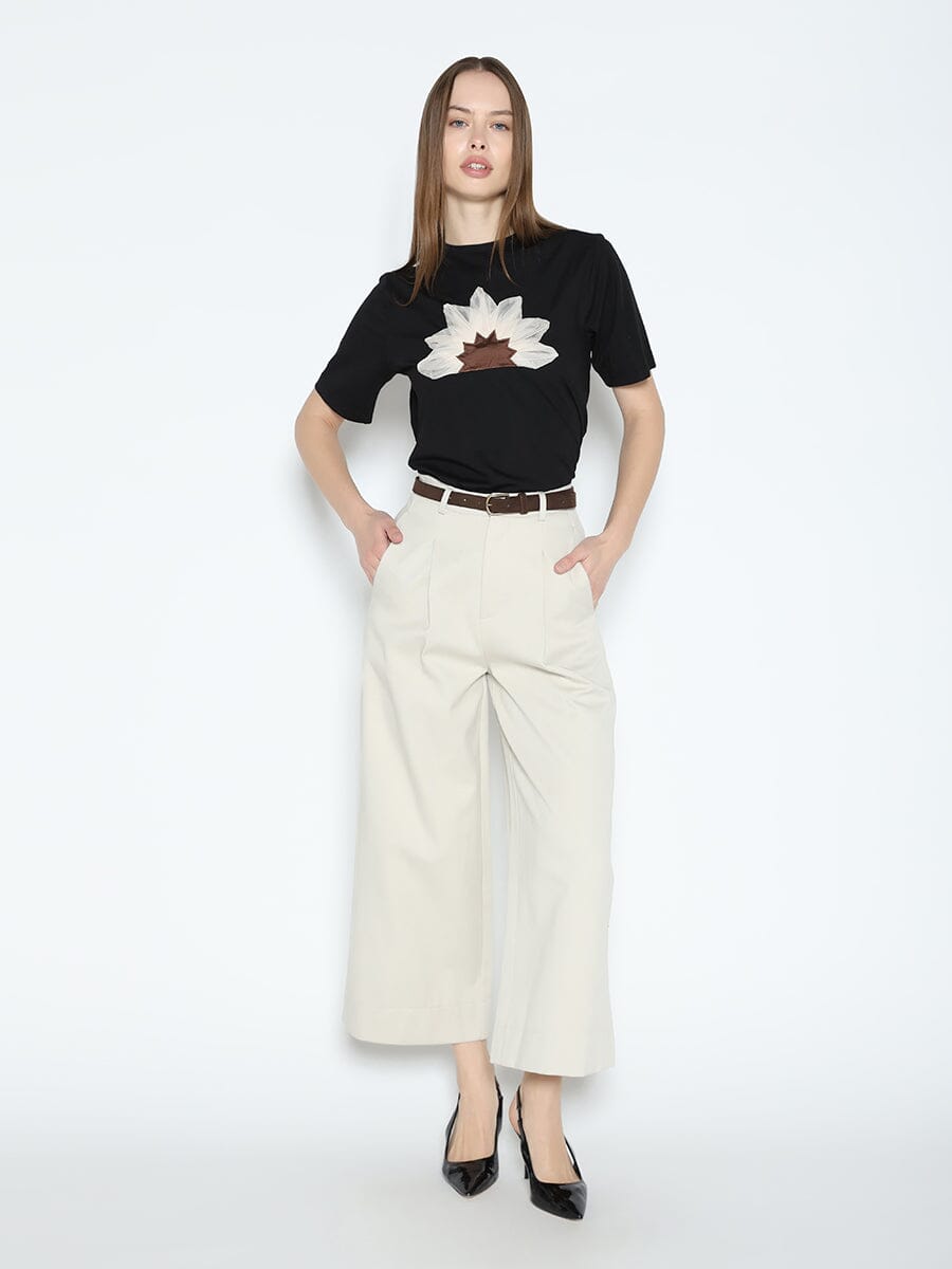 Flower Embossed Solid Color T-Shirt TOP Gracia Fashion BLACK S 
