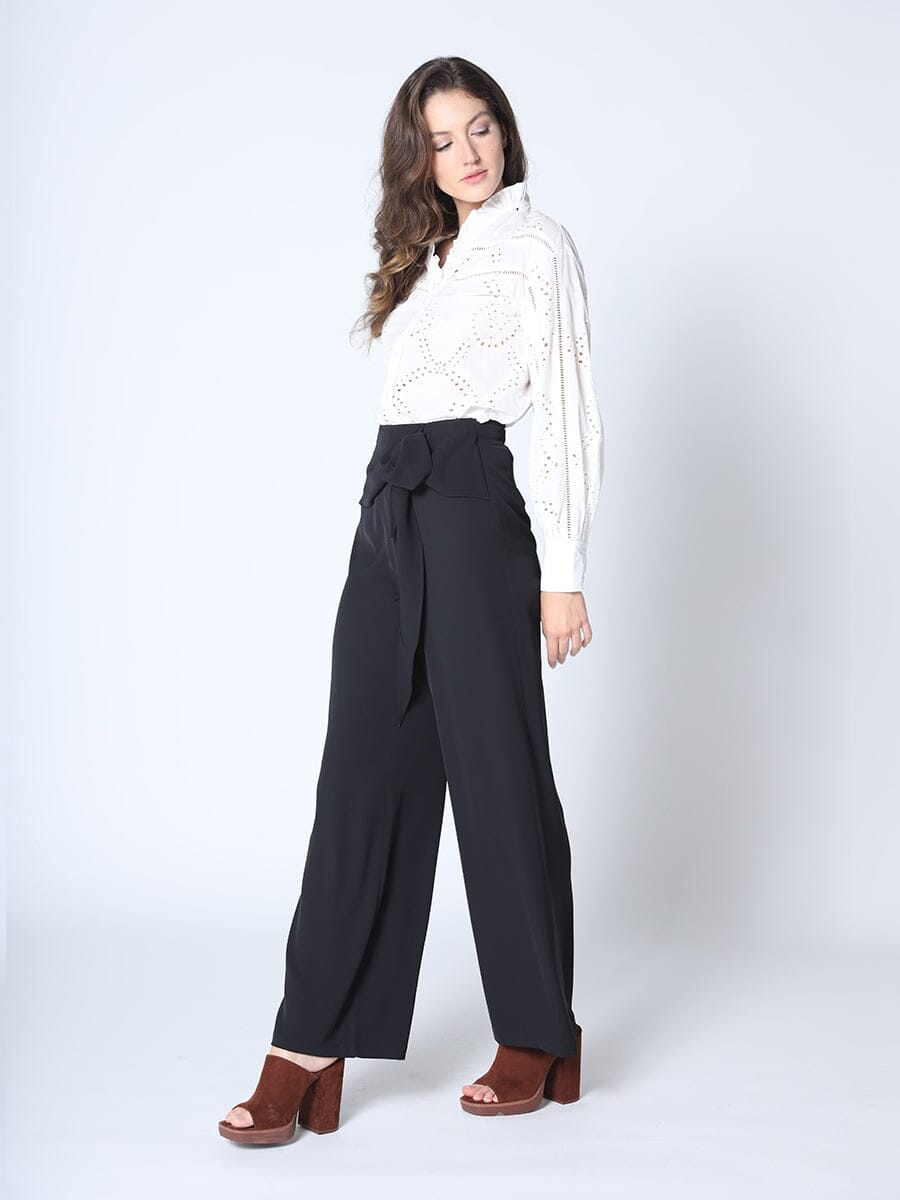 Frill V-neck Eyelet Shirt TOP Gracia Fashion WHITE S 
