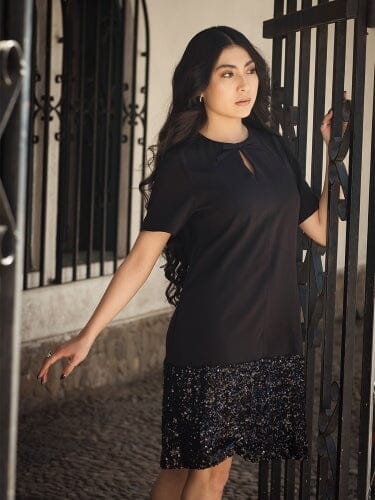 Keyhole Neck Bow Tie Sequin Embellished Dress DRESS Gracia Fashion BLACK S 