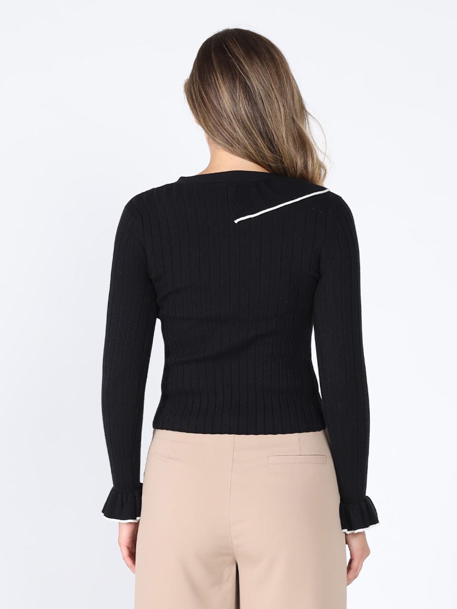 Knitted ruffle v-neck top TOP Gracia Fashion 