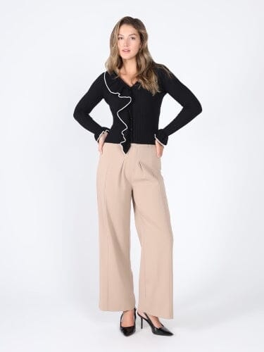 Knitted ruffle v-neck top TOP Gracia Fashion 